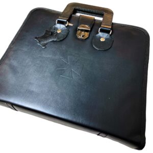 Regalieväska i äkta läder (liten 36,5x31 cm)